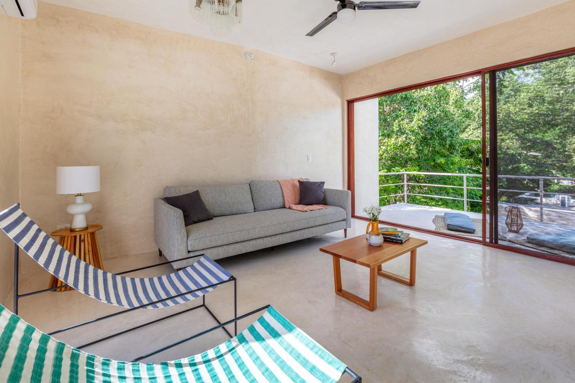 Casa Tuch. Independientes De Diseno. Retiro De Lujo, Oasis De Paz. *